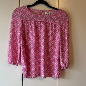 Crown & Ivy Pink and White Geometric Blouse